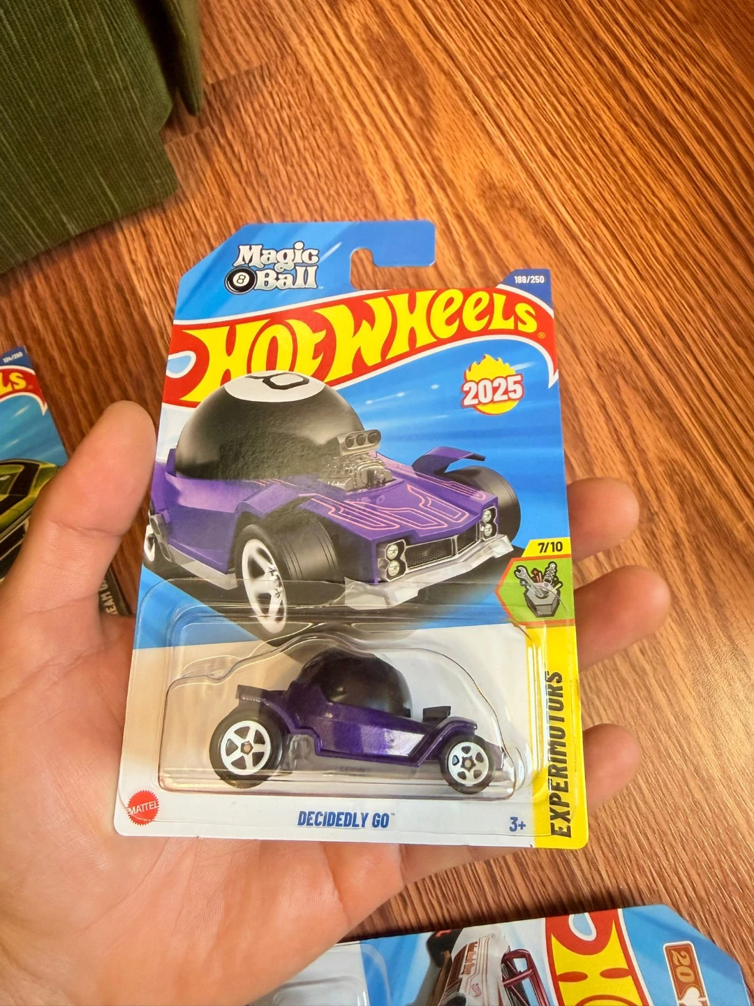 Hot Wheels Magic 8 Ball Decidedly Go Toy Car