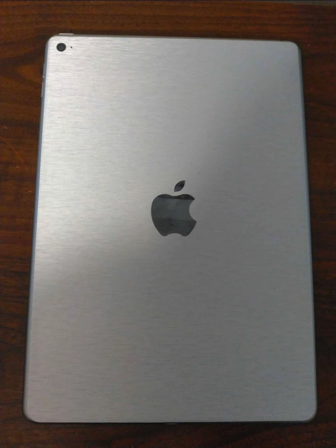 Apple iPad Air 2 with 2 Brand New Chargers - photo 2