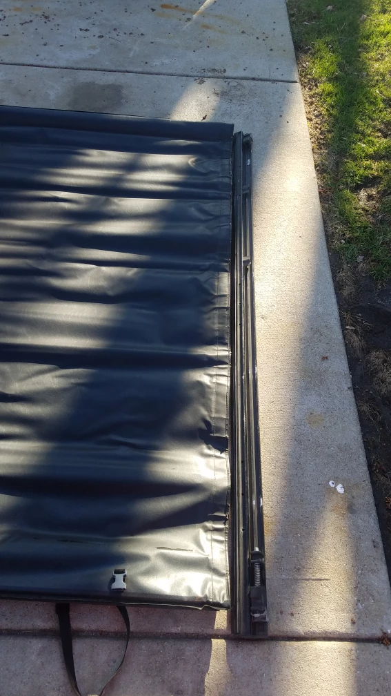 Extang Revolution Tonneau Cover 77"L 64"w - photo 2