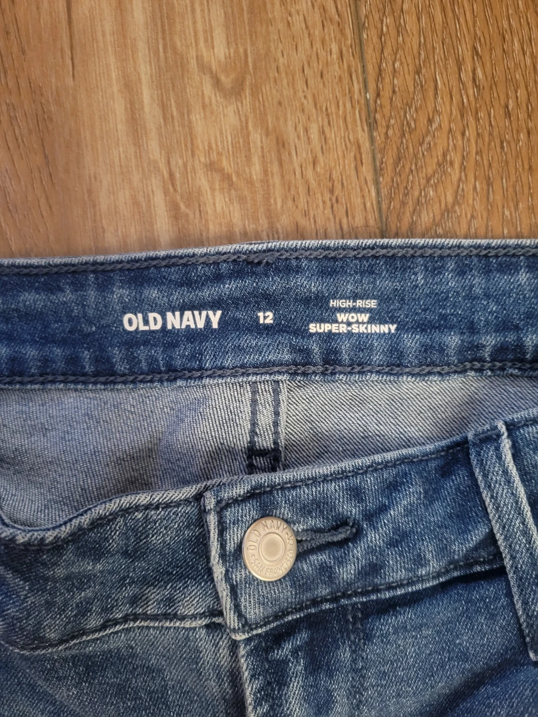 Old Navy High-Rise WOW Super Skinny Jeans Size 12 - photo 2