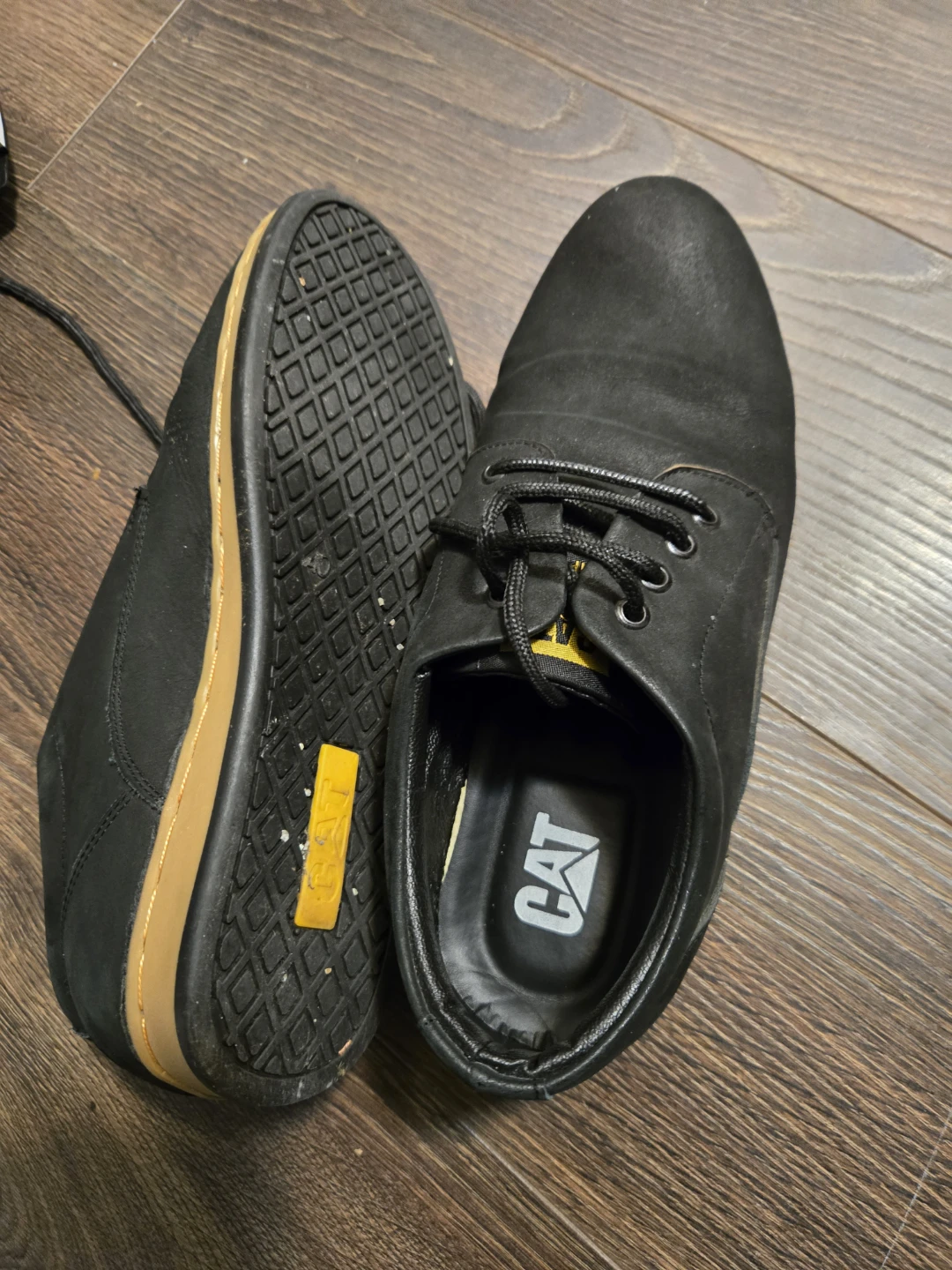 CAT Caterpillar Black Leather Lace-Up Shoes