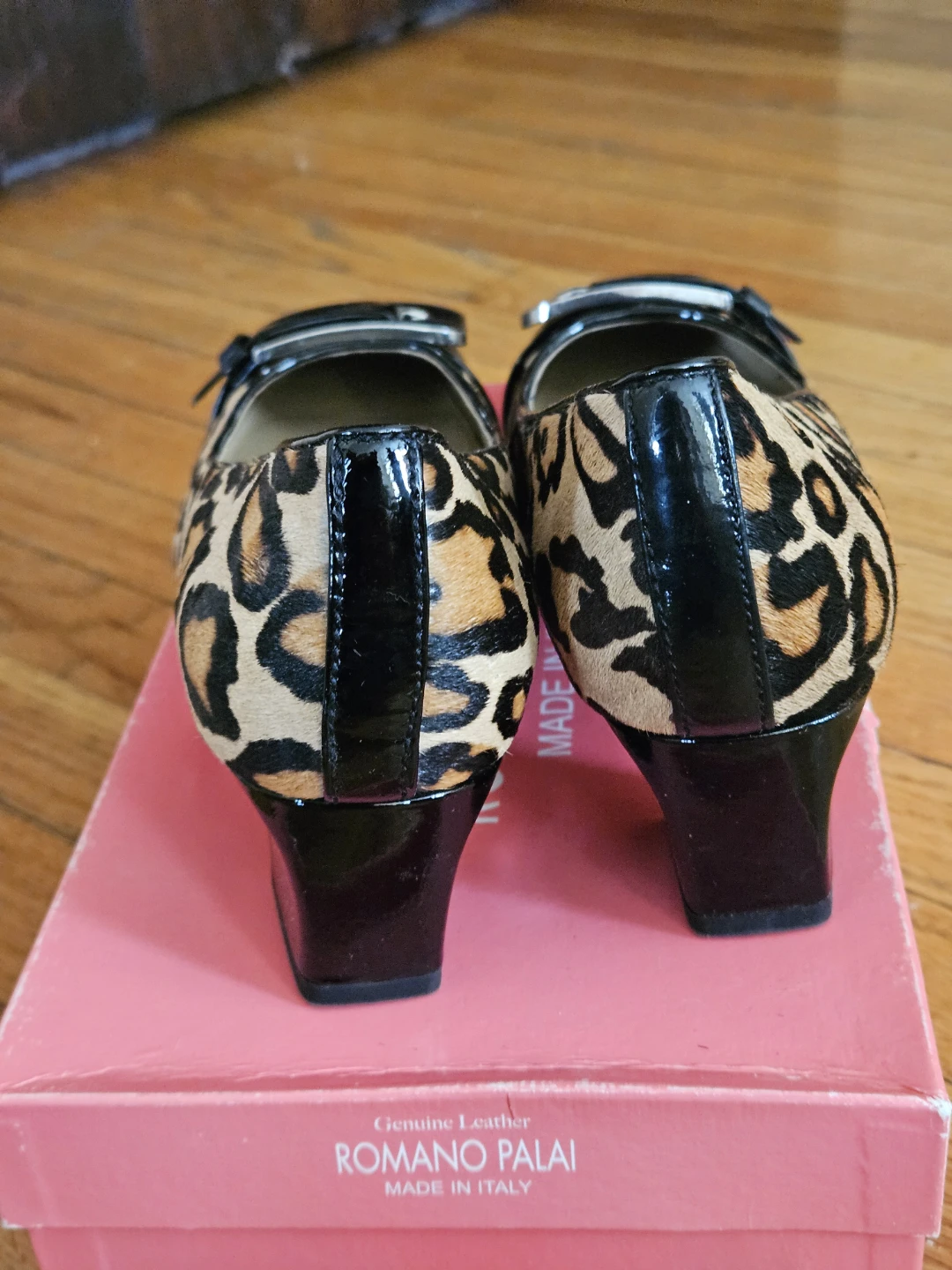 Romano Palai Leopard Print Women's Heels Size 9 - photo 3