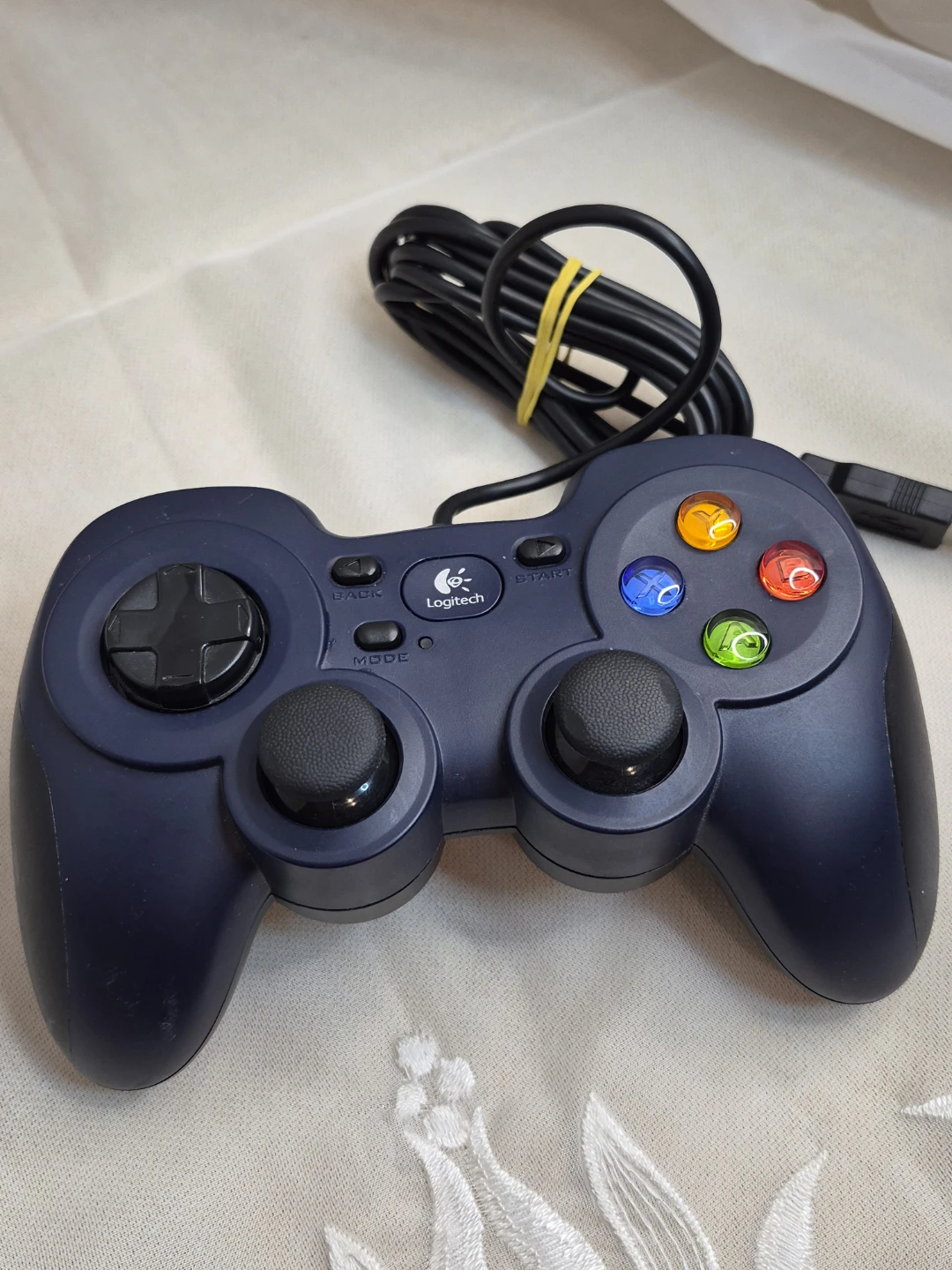 Logitech Gamepad F310 Wired USB Game Controller for PC/Mac