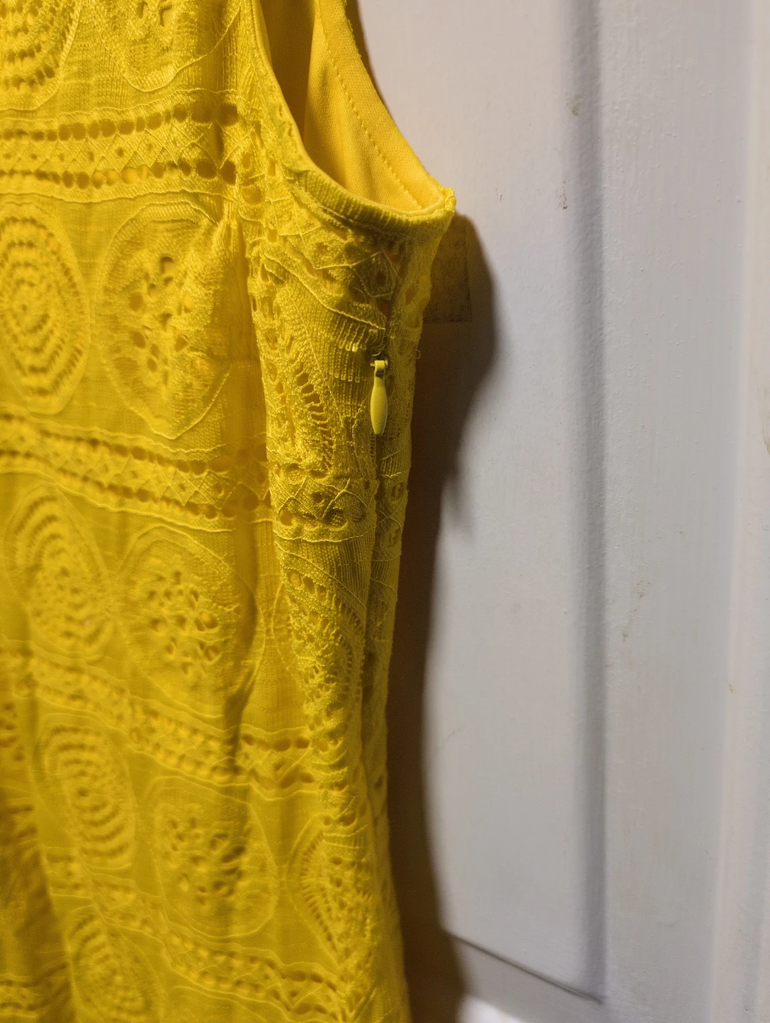 Yellow Lace Sheath Dress 12 - photo 4