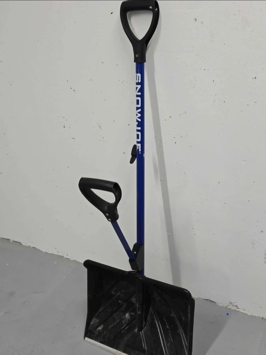 Snow Joe Snow Shovel