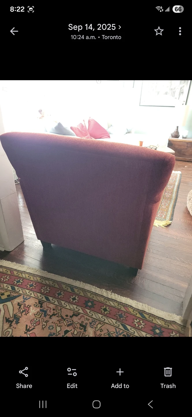 Red Armchair - photo 4