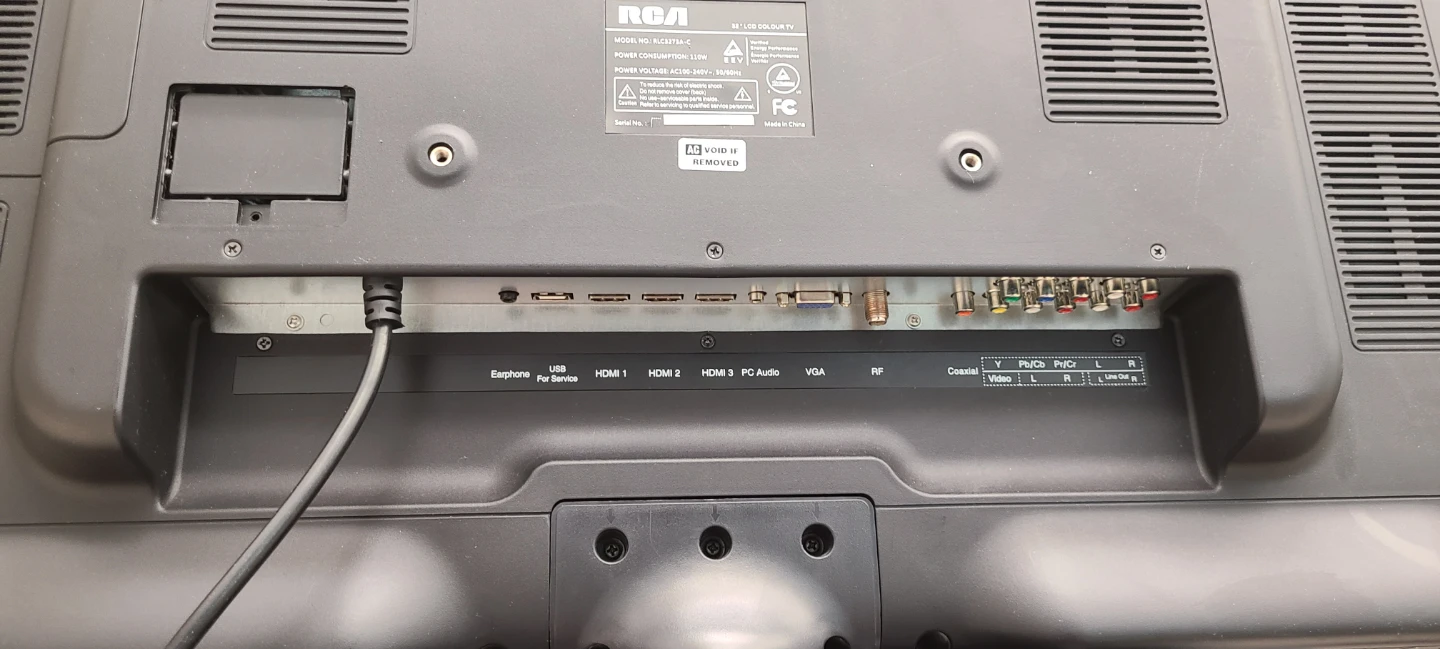RCA 32 LCD TV - photo 4