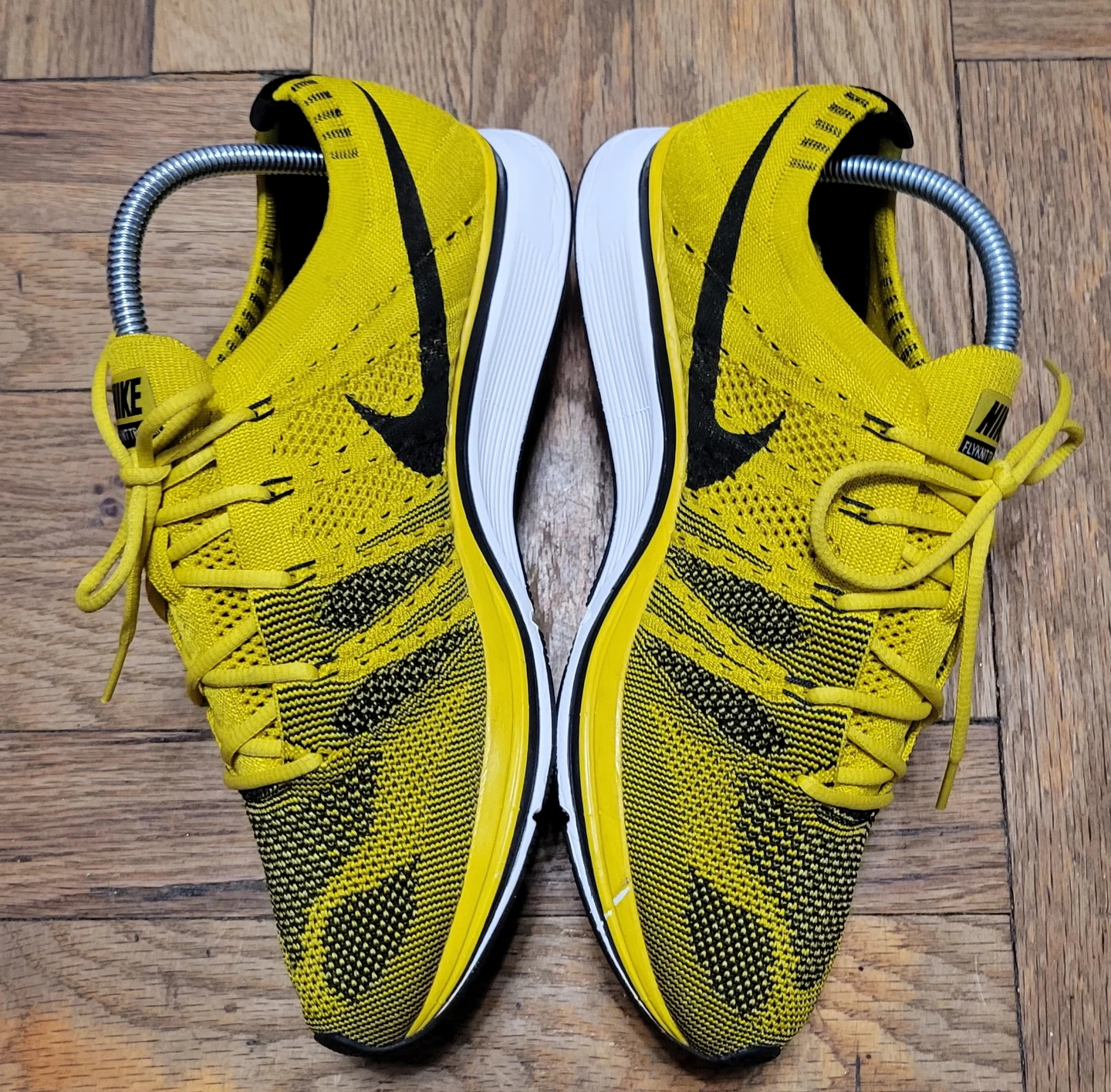 Nike Flyknit Trainer Running Shoes Men's Size 8 Yellow Black