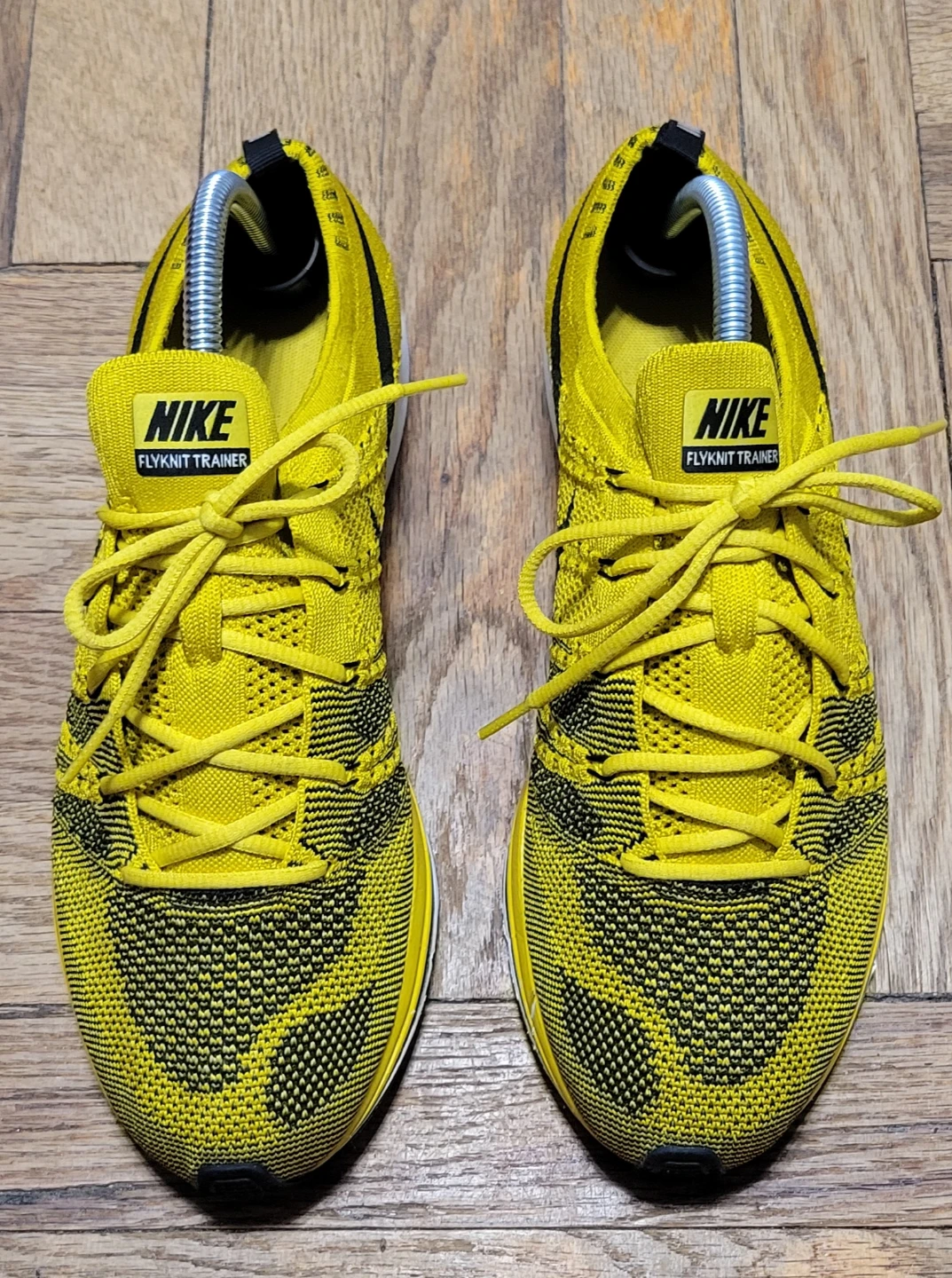 Nike Flyknit Trainer Running Shoes Men's Size 8 Yellow Black - photo 2