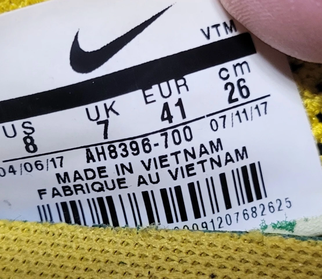 Nike Flyknit Trainer Running Shoes Men's Size 8 Yellow Black - photo 5