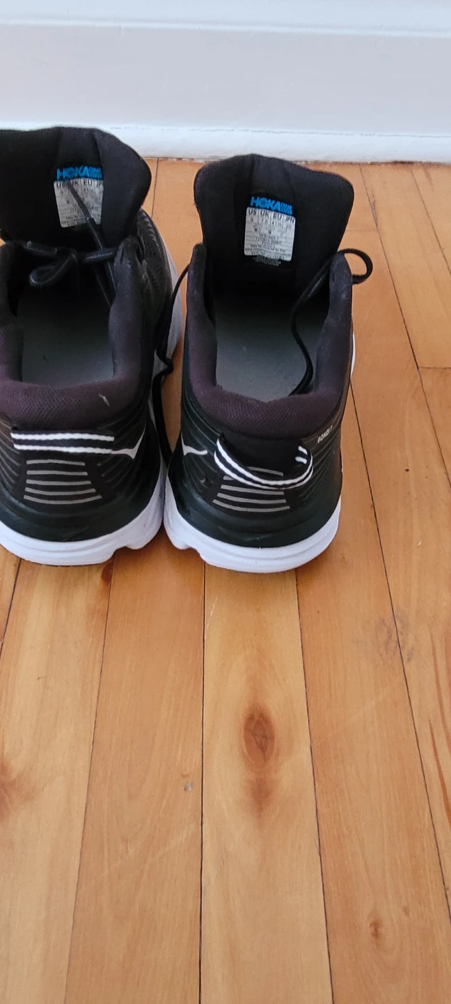 Hoka One One Bondi 7 Running Shoes - Black - Size w9/m8 - photo 2
