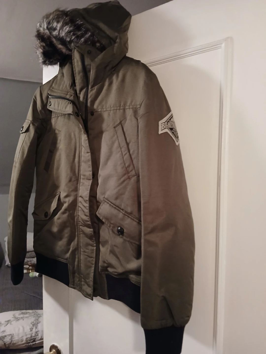 Beaver Canoe Bomber Jacket with Fur Hood - photo 2