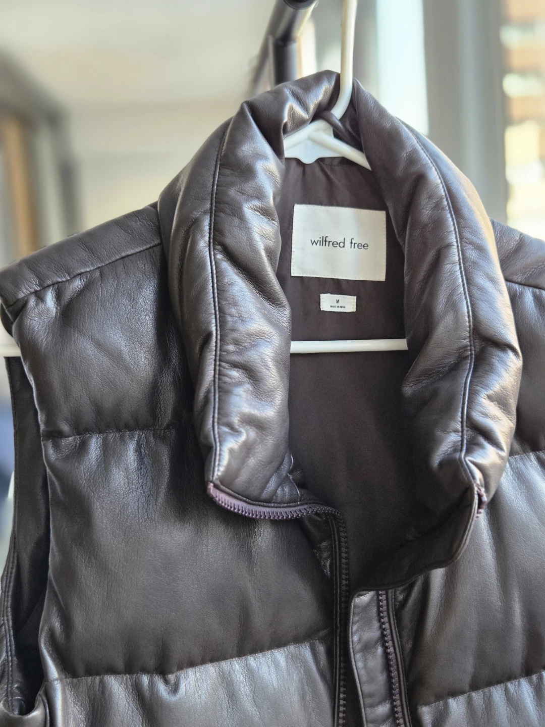 Wilfred Free Puffer Vest - Black - Size M - photo 3