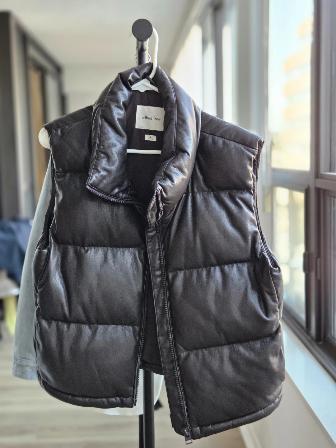 Wilfred Free Puffer Vest - Black - Size M - photo 4