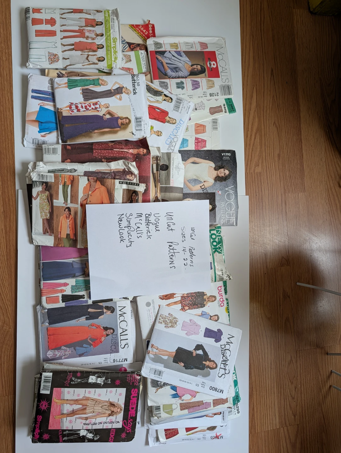 Lot of Sewing Patterns - - photo 2