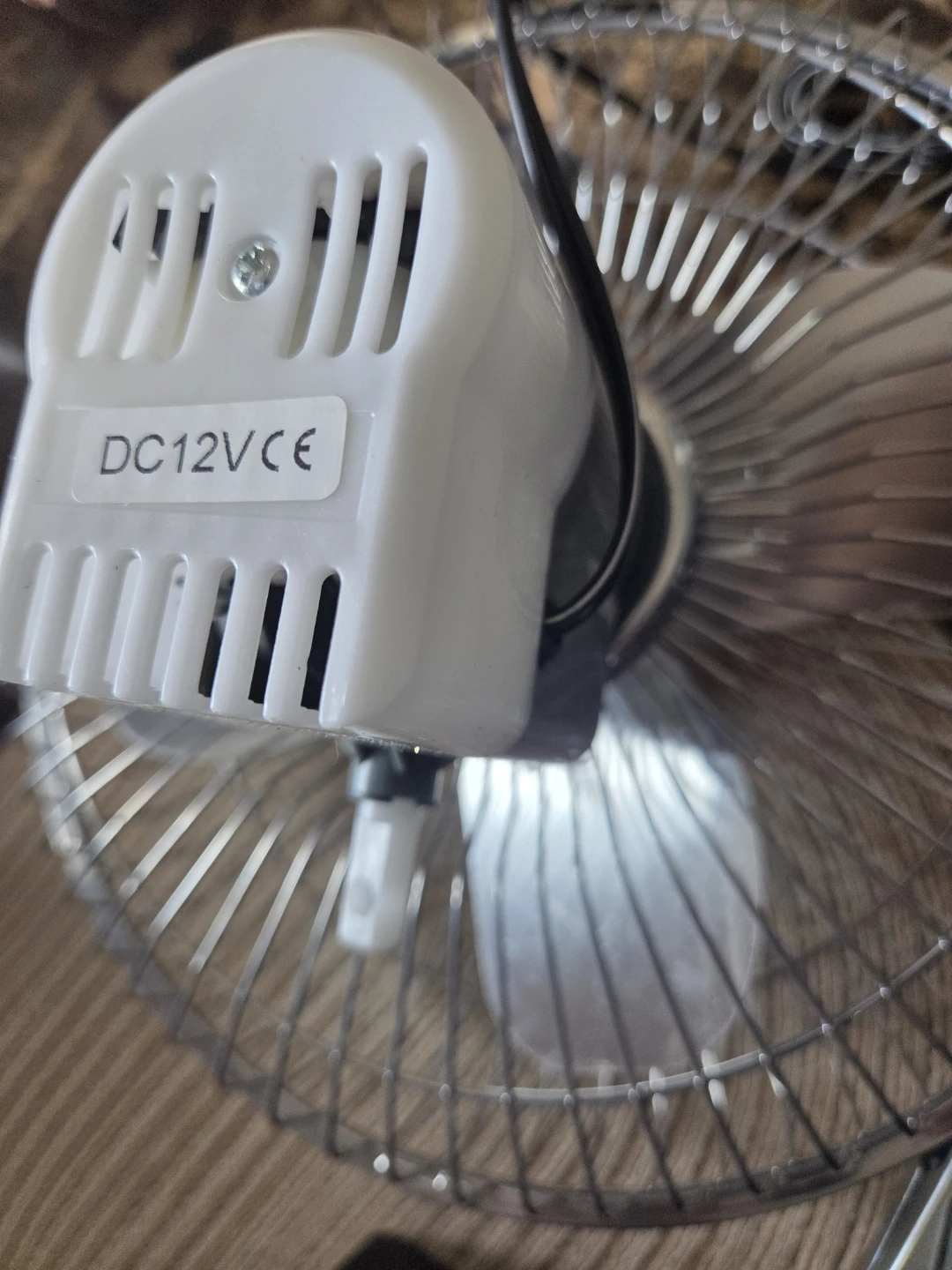 DC 12V 8" fan 4 blades for Car Truck RV  with Lighter Plug - photo 4