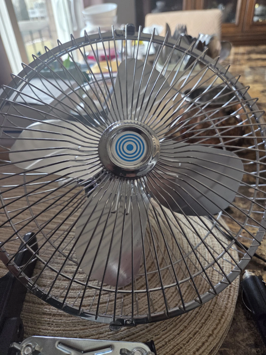 DC 12V 8" fan 4 blades for Car Truck RV  with Lighter Plug - photo 5