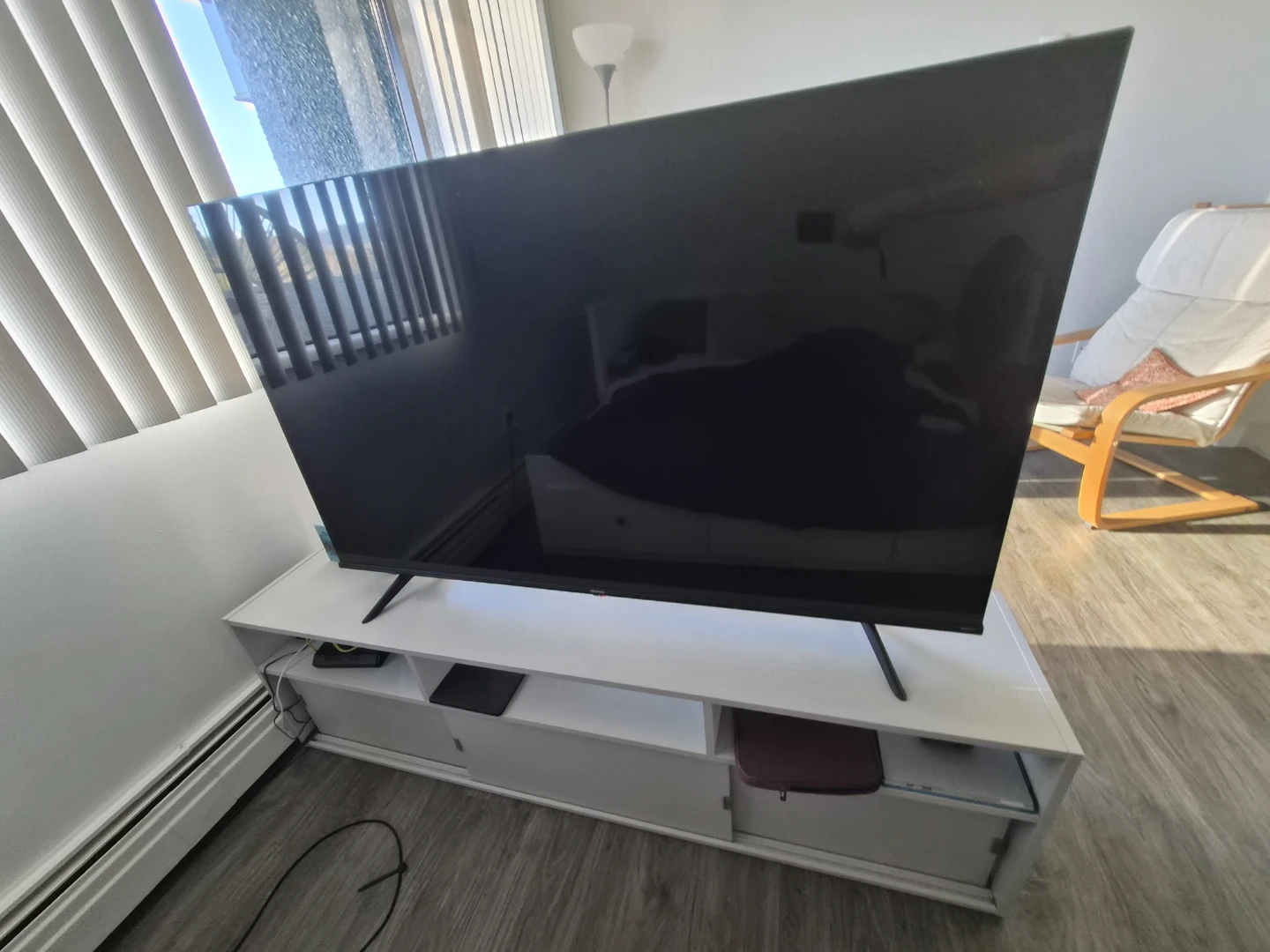 Hisense 55R6G 55" LED Roku TV - photo 4