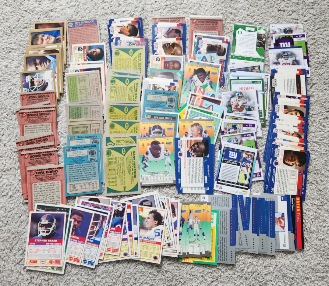 NY Giants, 200 Football Cards Team lot - photo 5