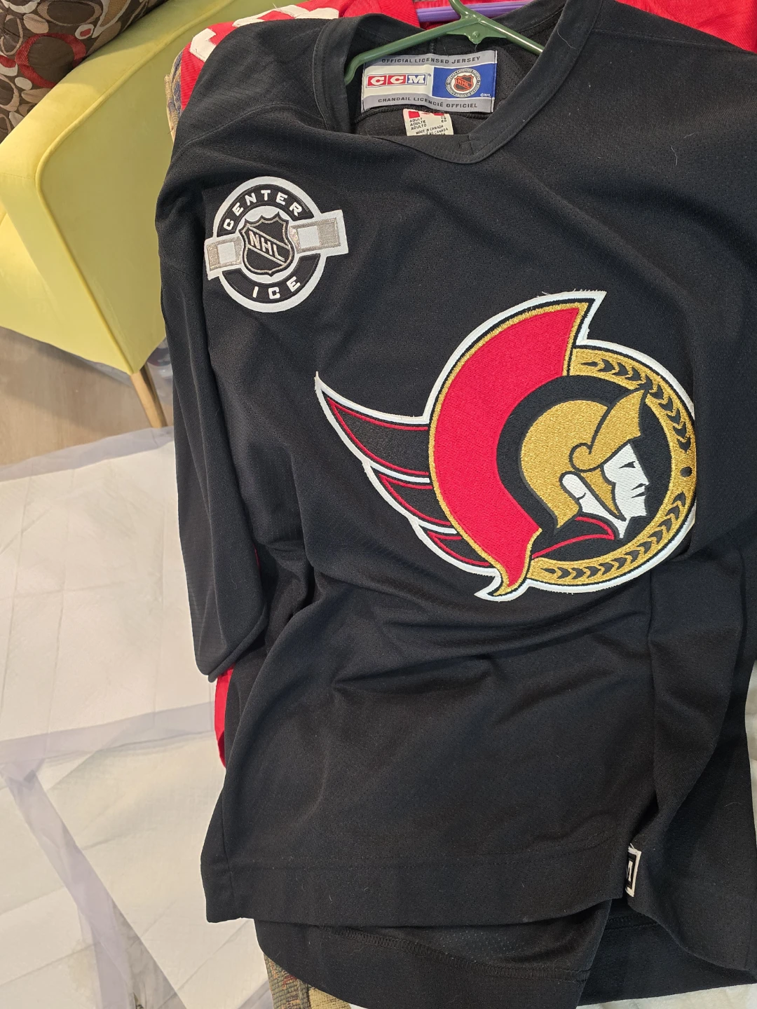 CCM Ottawa Senators NHL Hockey Jersey XL - photo 4