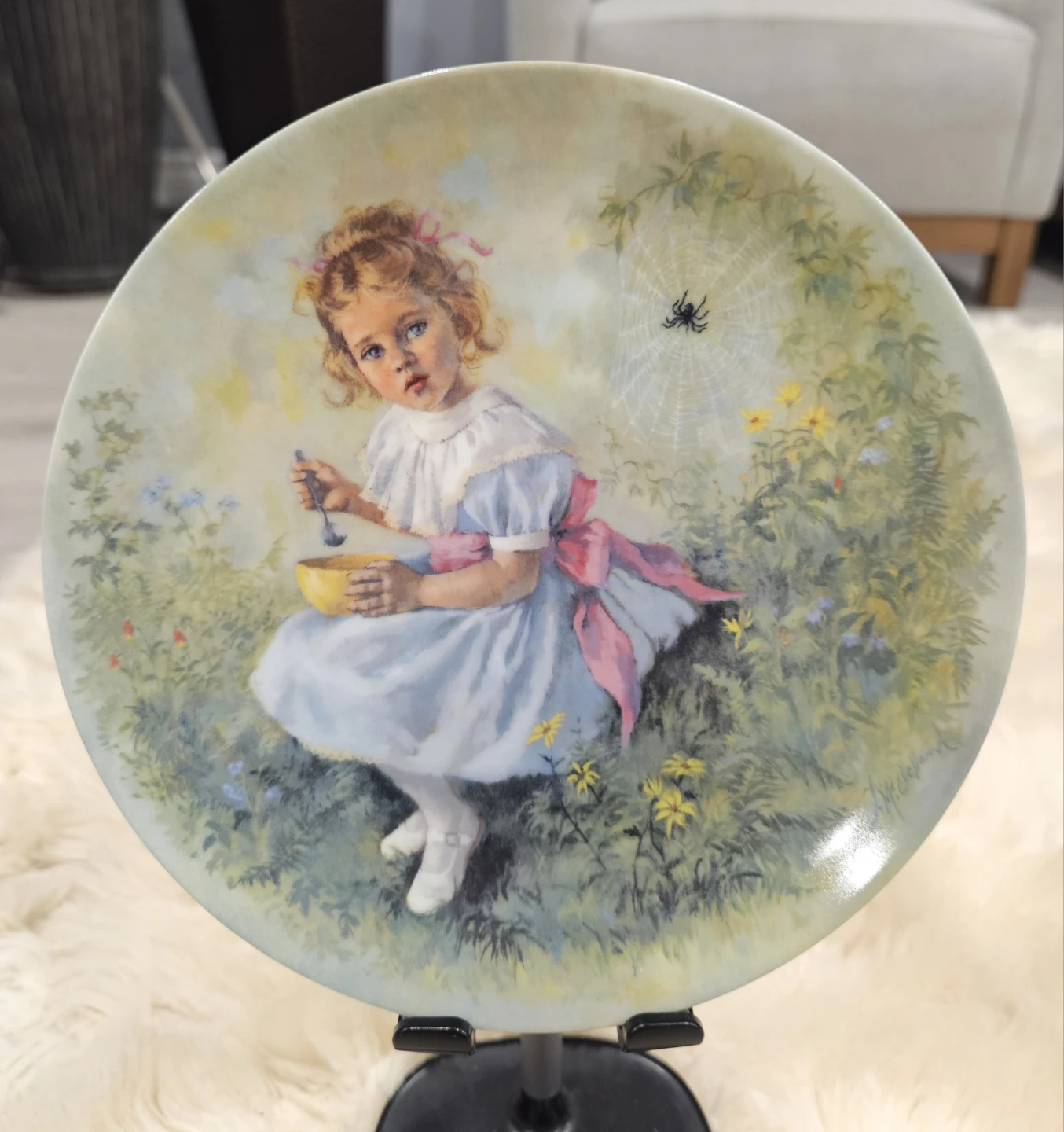 Reco "Little Miss Muffet" Collector Plate by John McClelland - photo 3