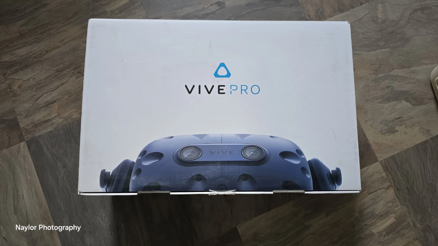 HTC VIVE Pro VR Headset