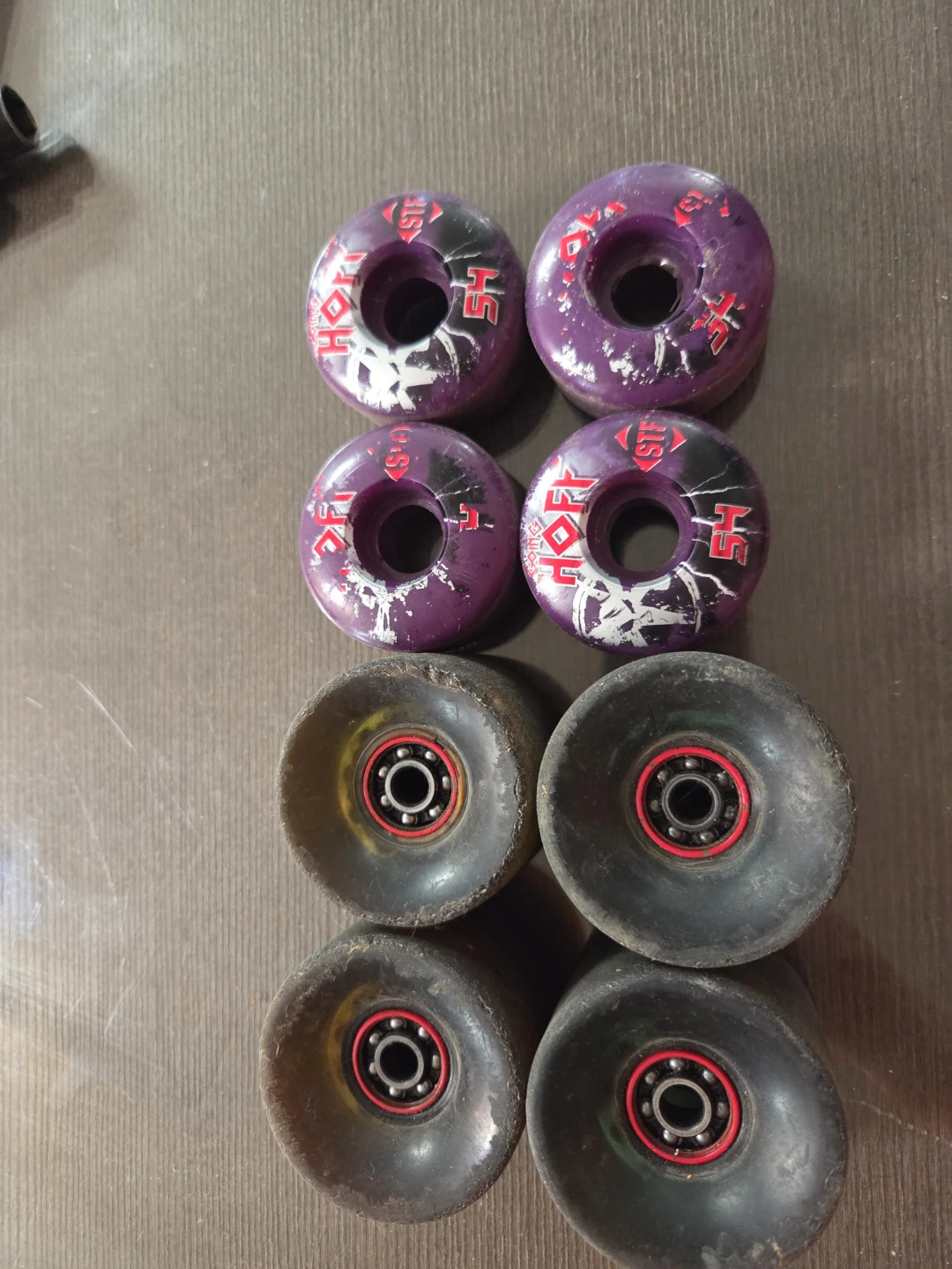 Skateboard wheels