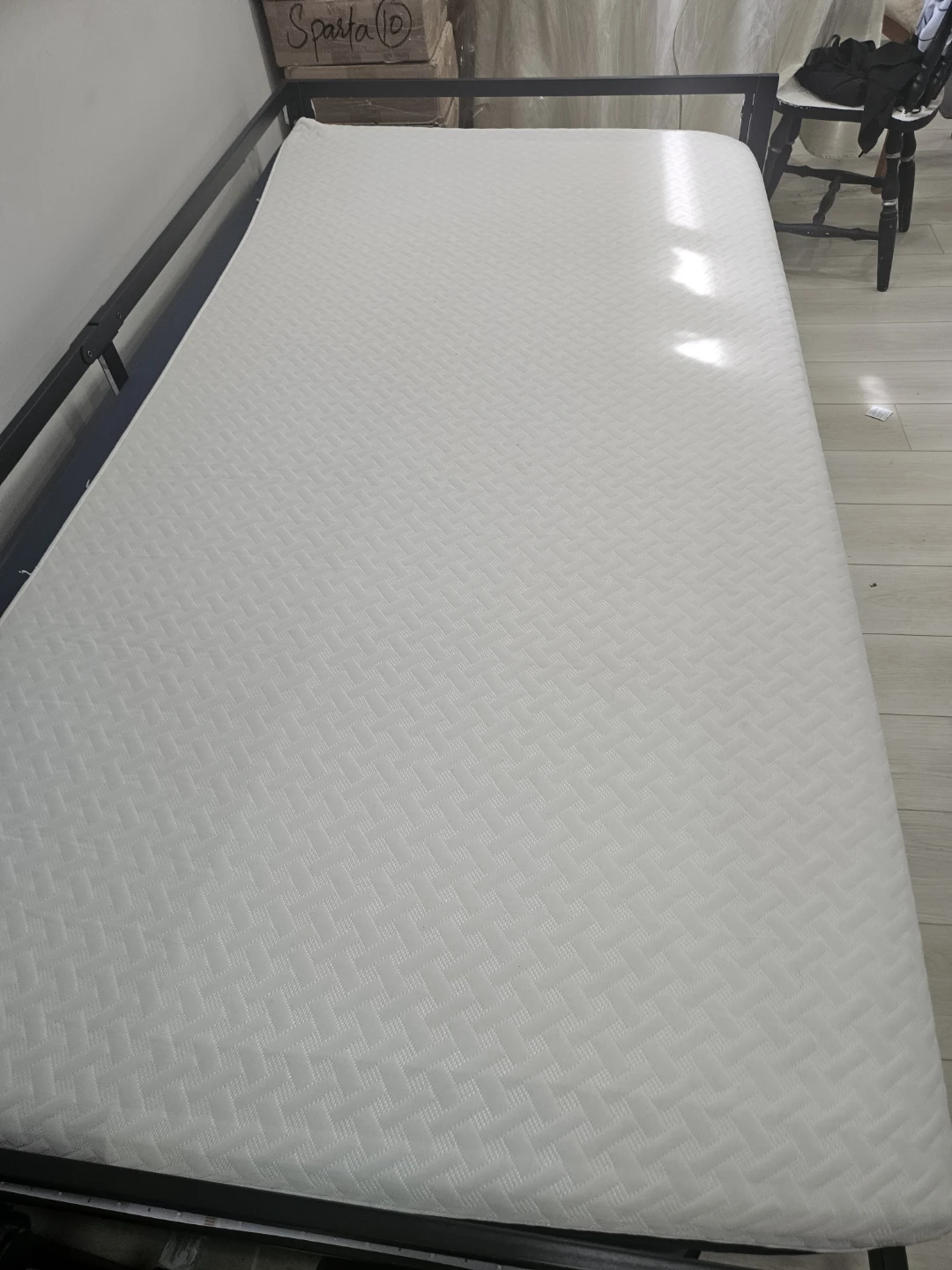 Zinus Twin 8 Inch Cooling Hybrid Mattress