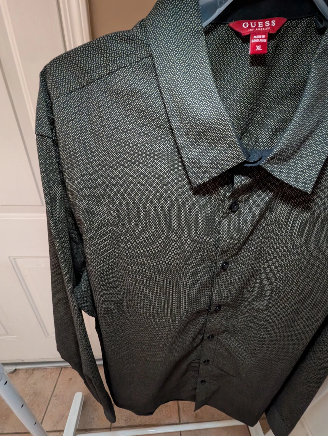 GUESS Los Angeles Men's XL Button-Up Shirt - photo 5