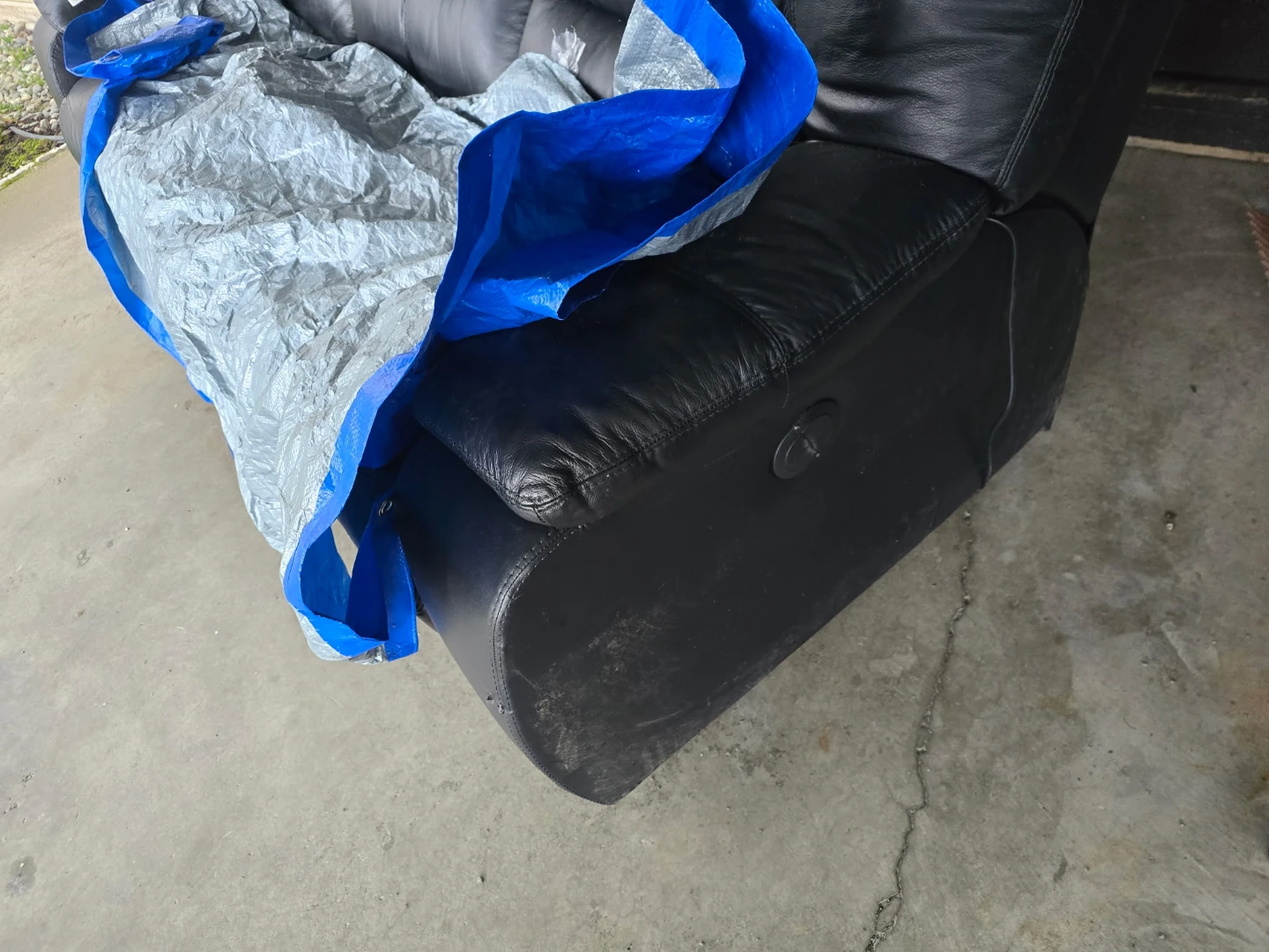 Black Leather Sofa - photo 2