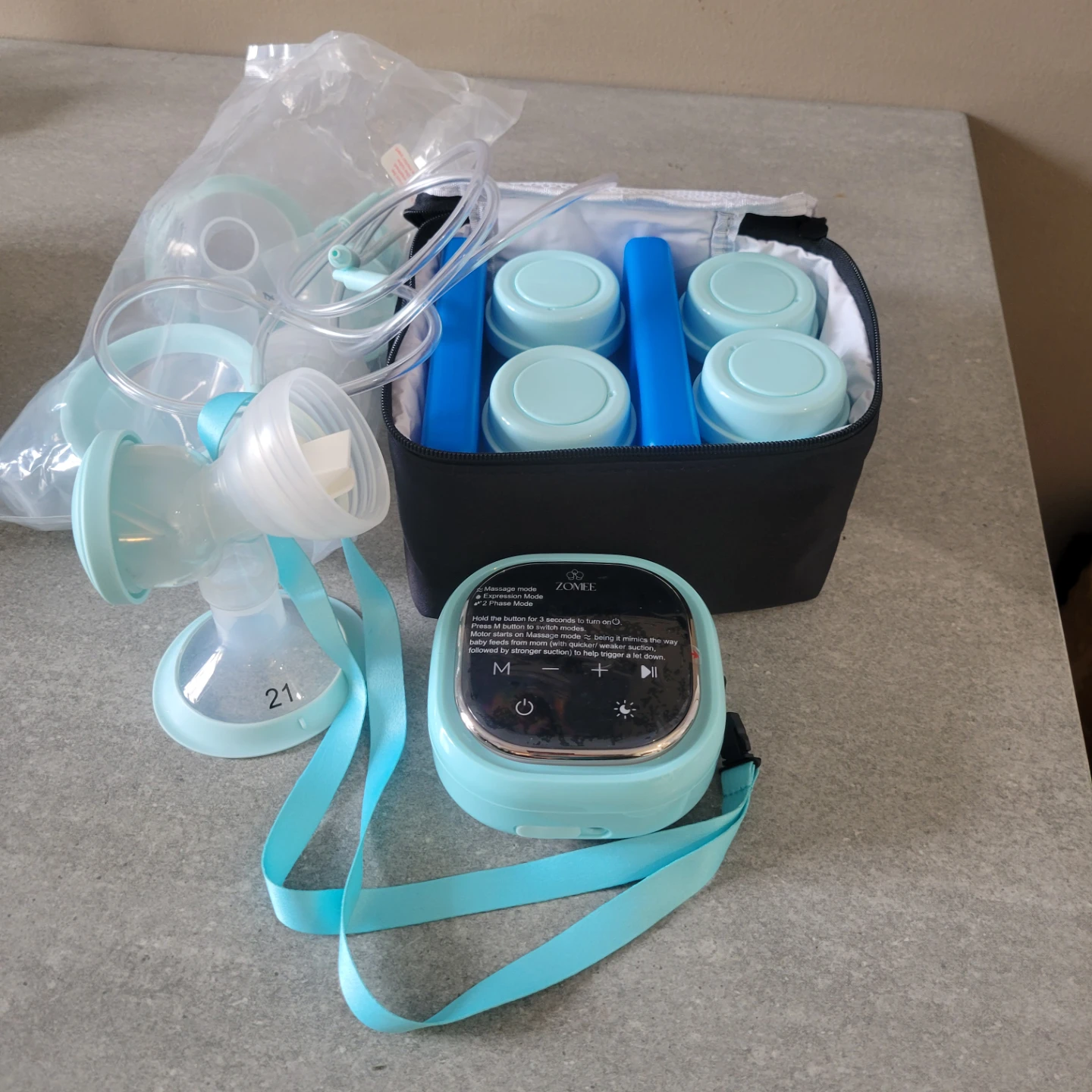 Zomée Wearable Double Electric Breast Pump - Mint Green
