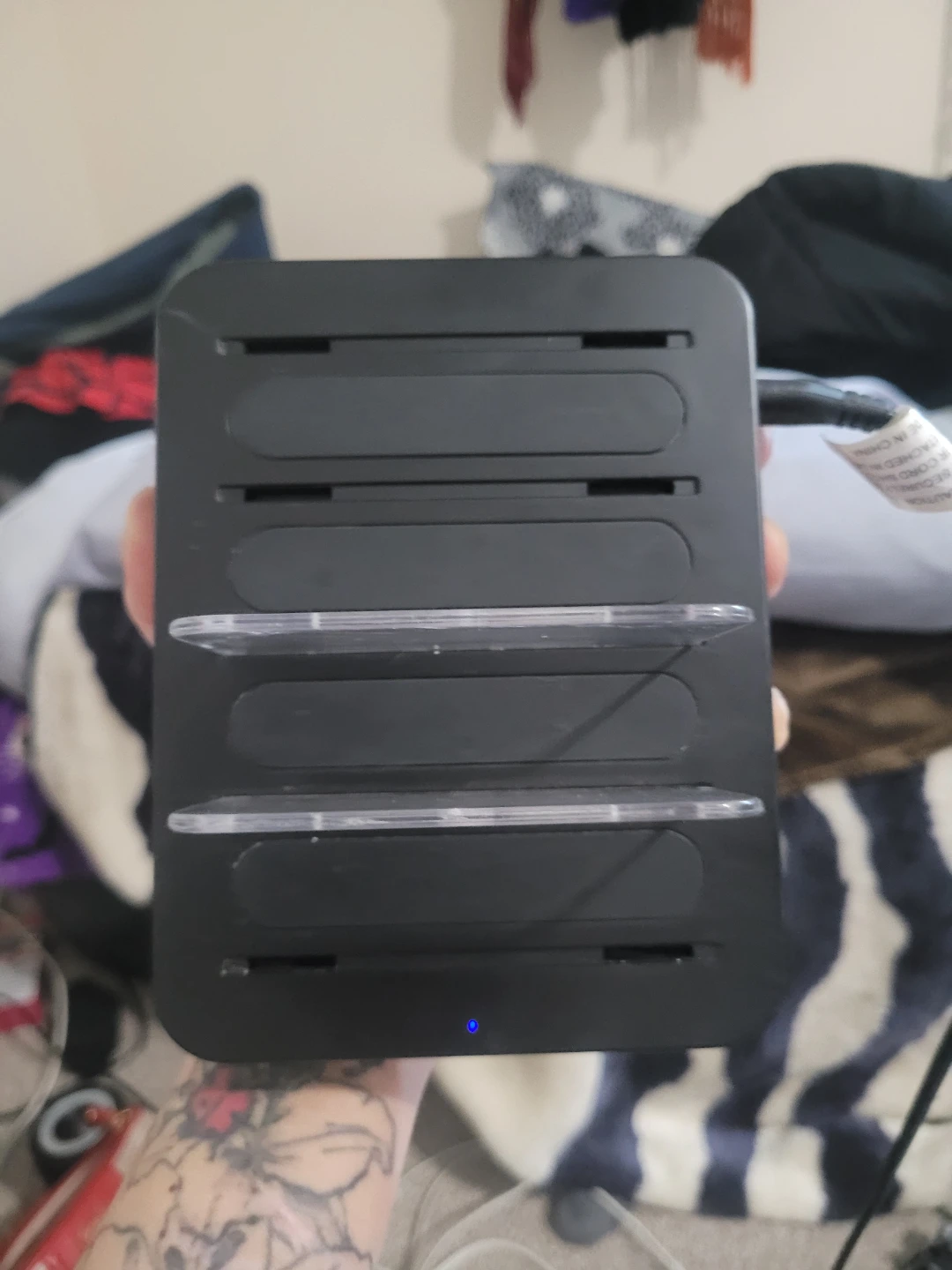4 USB Ports Charging Station - photo 4