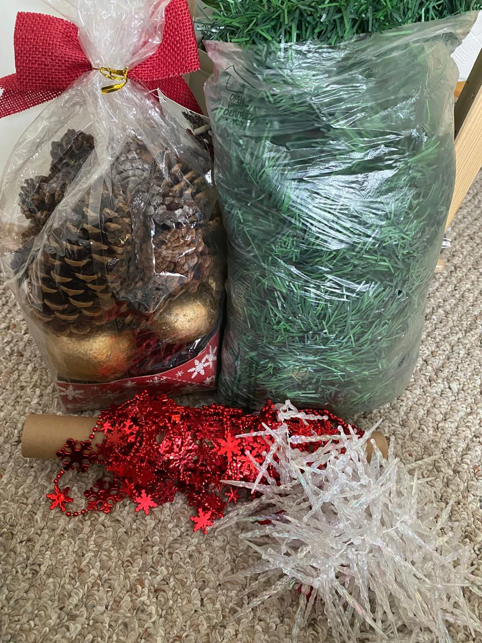 Christmas Decor Lot - Pinecones, Ornaments & Garland