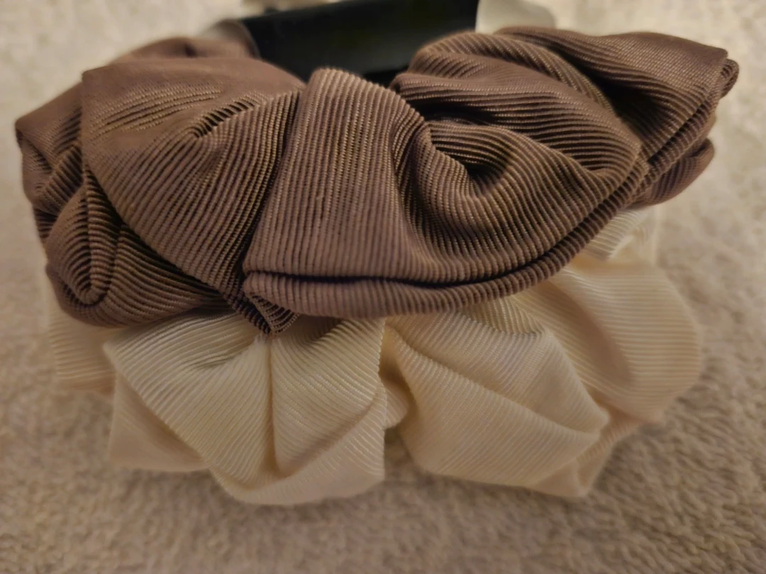 SCRUNCHIE NEW CREAM IVORY, BROWN. HAIR WRAP, PONYTAIL HOLDER