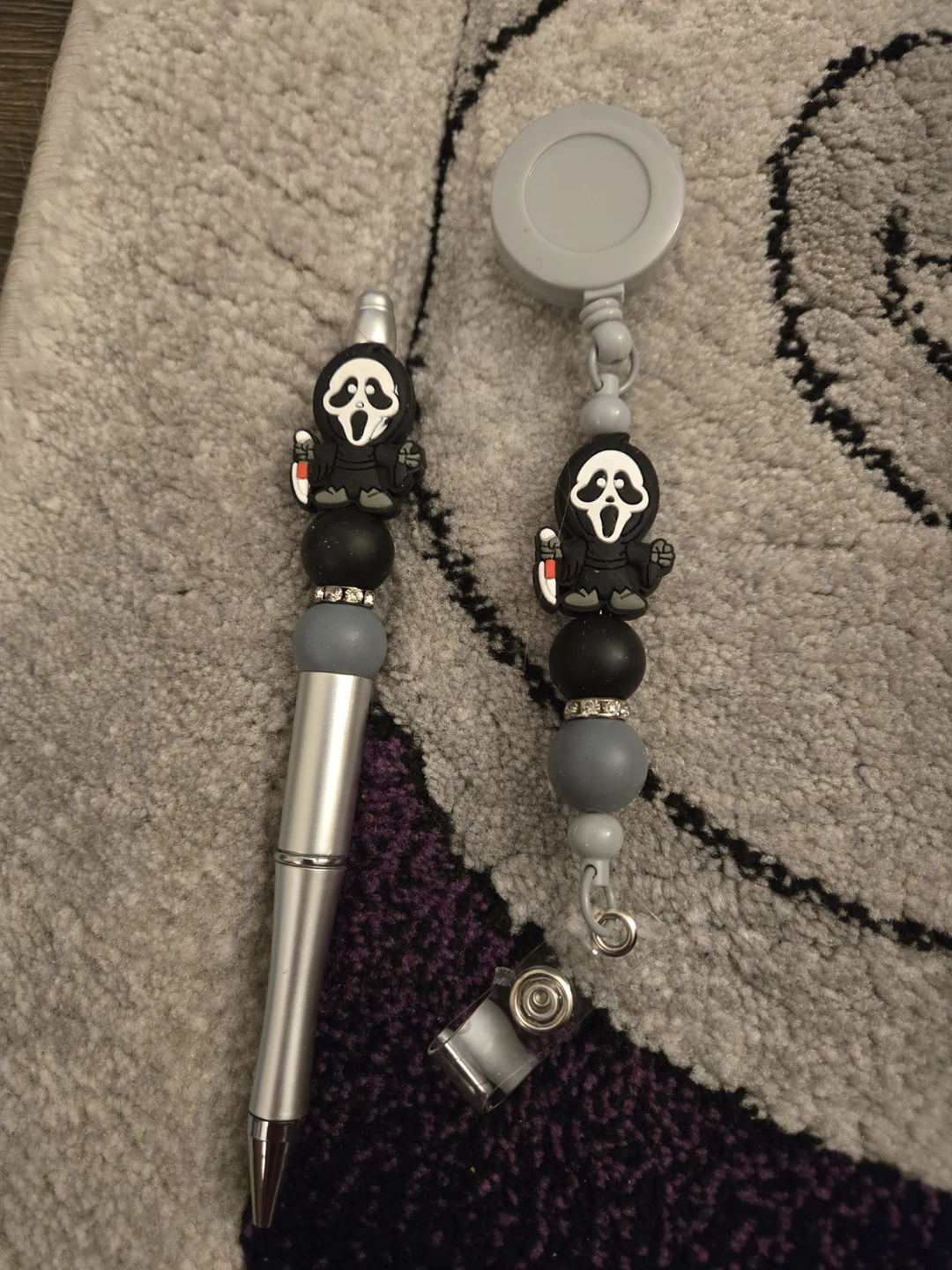 Ghostface Pen and Badge Reel Set