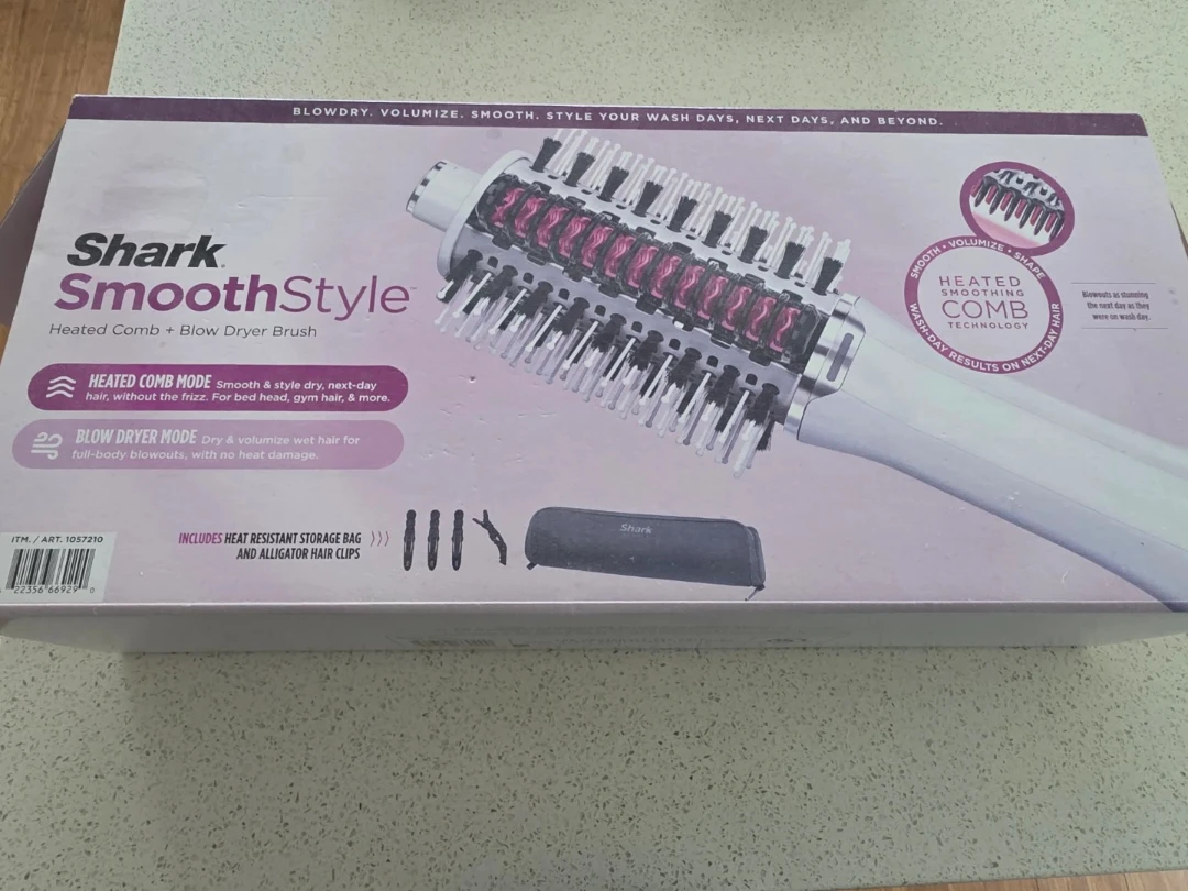 Shark SmoothStyle Heated Comb Blow Dryer Brush