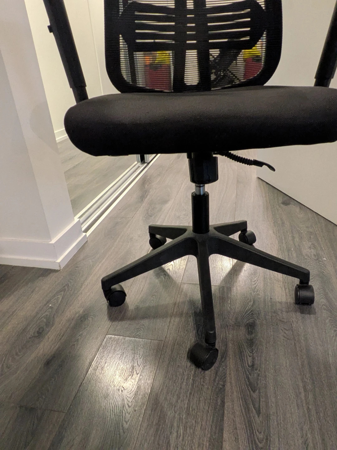 Black Mesh Ergonomic Office Chair with Headrest - photo 4