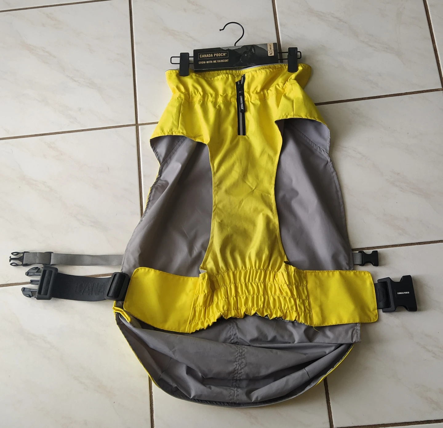 Canada Pooch Grow-With-Me Yellow Raincoat - Large - photo 2