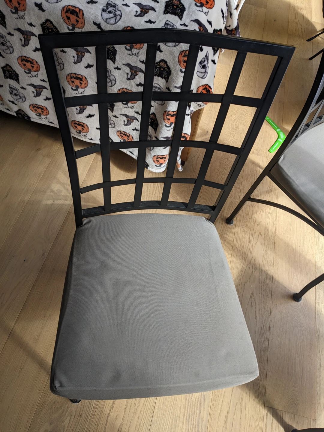 Set of 3 Metal Dining Chairs with Cushions - photo 3