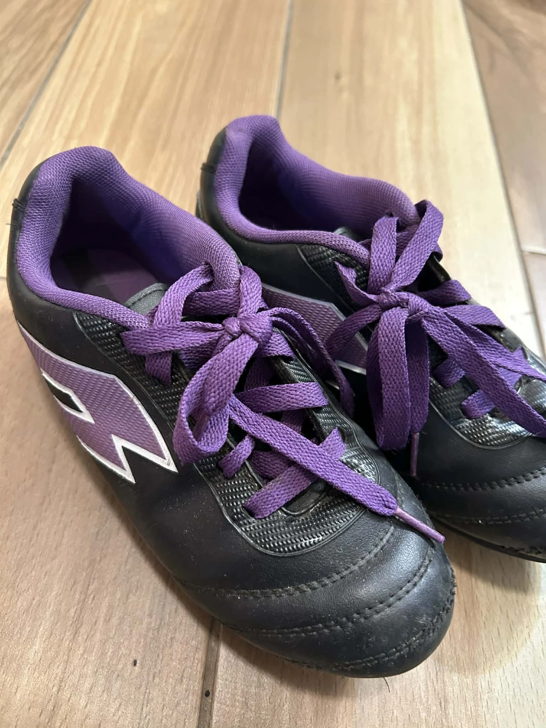 Lotto Striker Soccer Cleats - Black and Purple