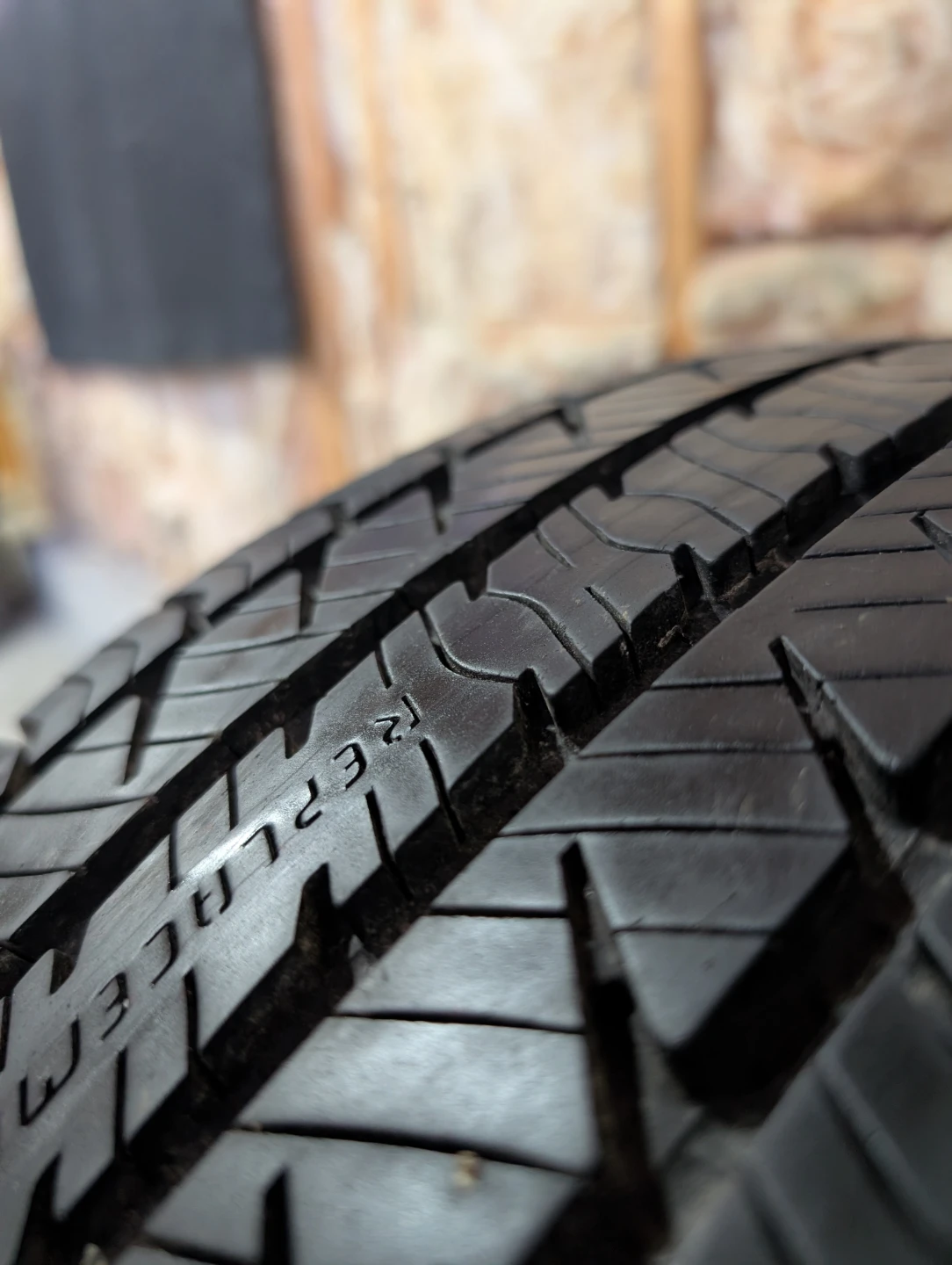 (1)-225/55R17 General Evertrek GT All Season Tire - photo 2