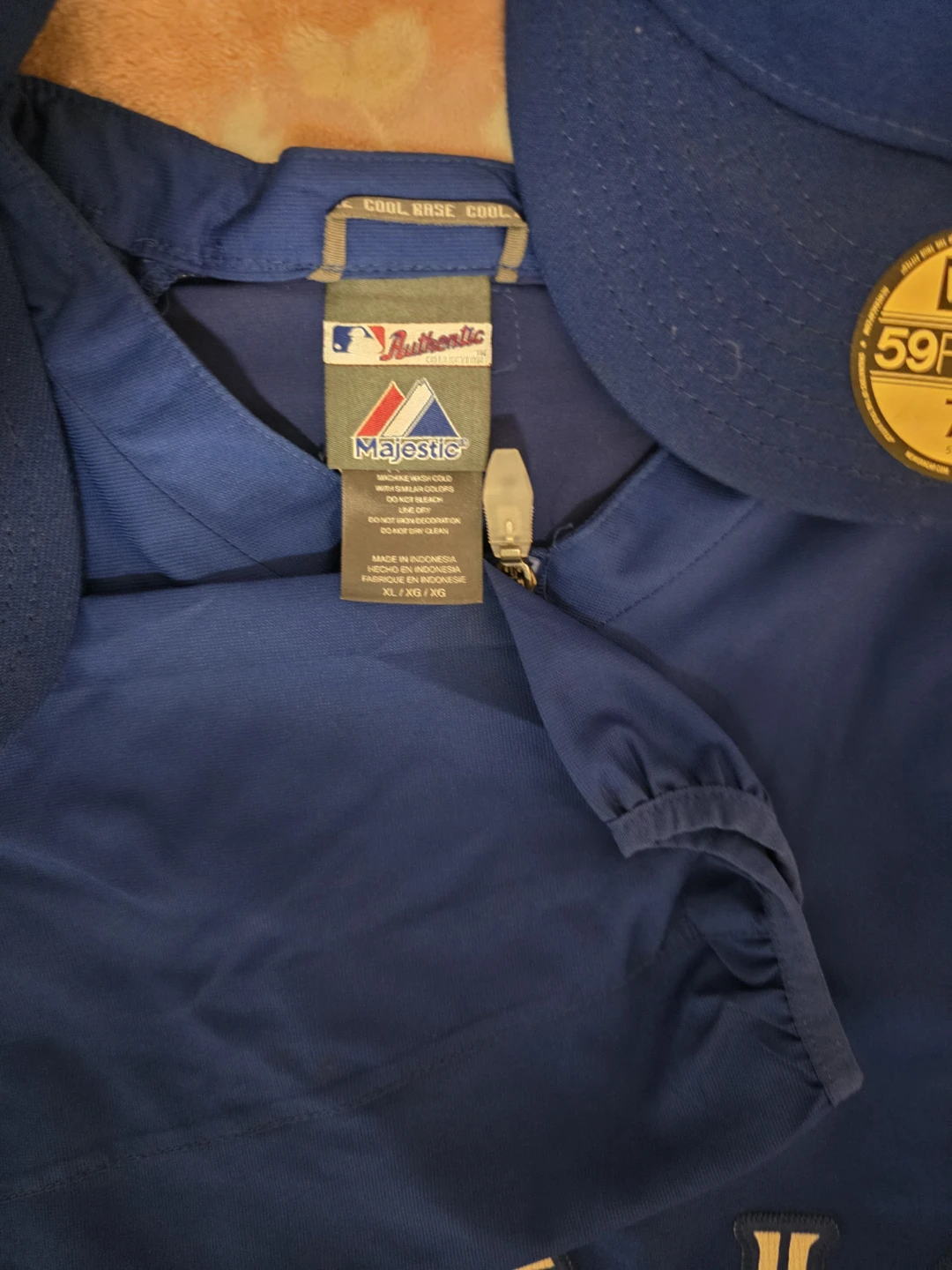 Toronto Blue Jays Jacket & 6 New Era Baseball Caps - photo 2