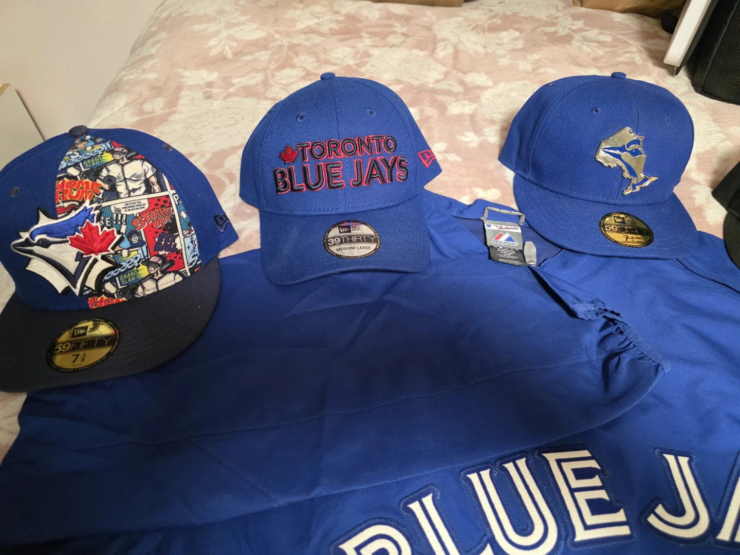 Toronto Blue Jays Jacket & 6 New Era Baseball Caps - photo 3