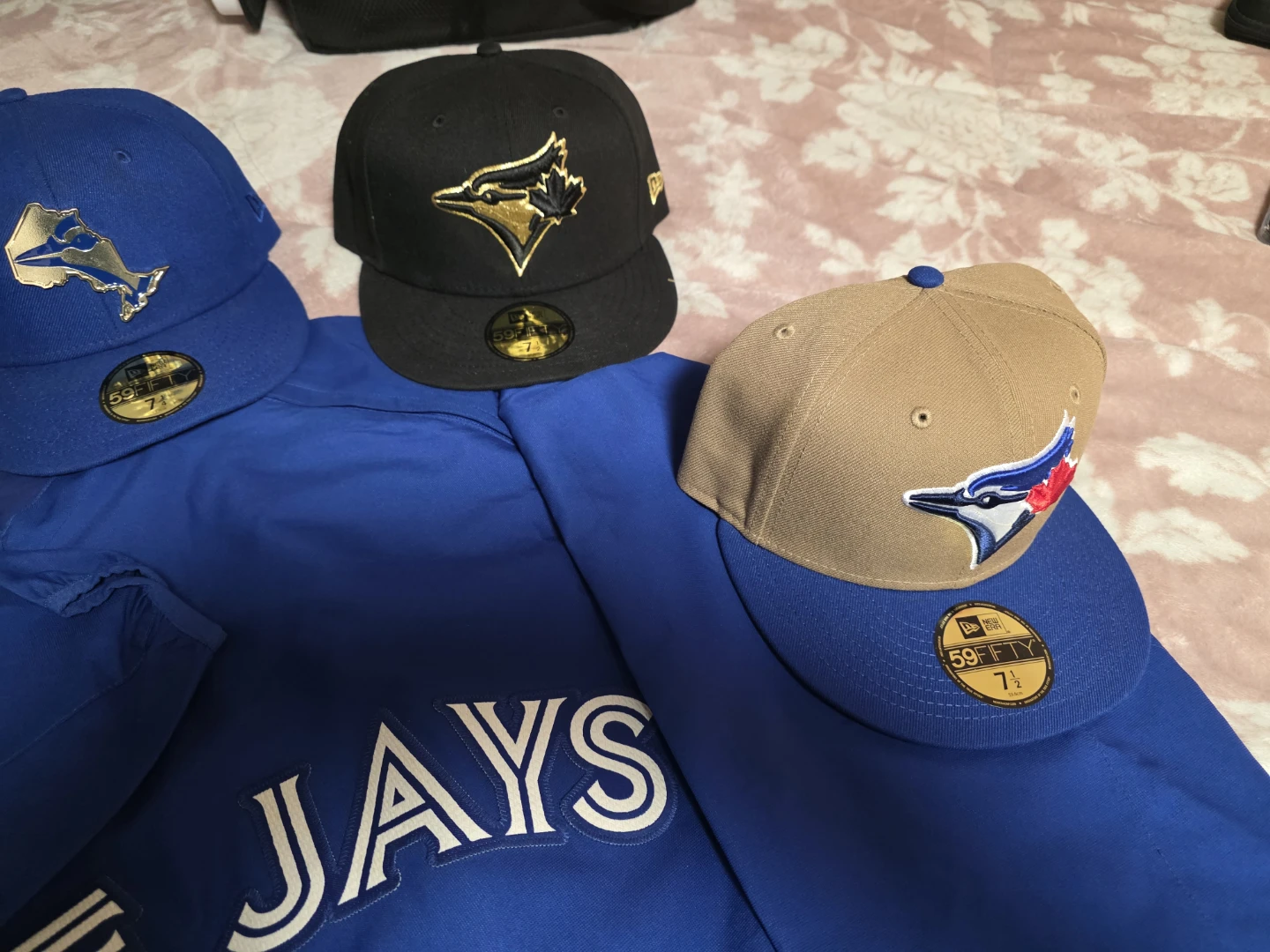 Toronto Blue Jays Jacket & 6 New Era Baseball Caps - photo 4