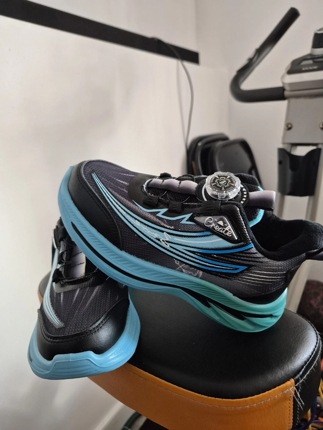 Kids' Athletic Shoes with Boa Fit System