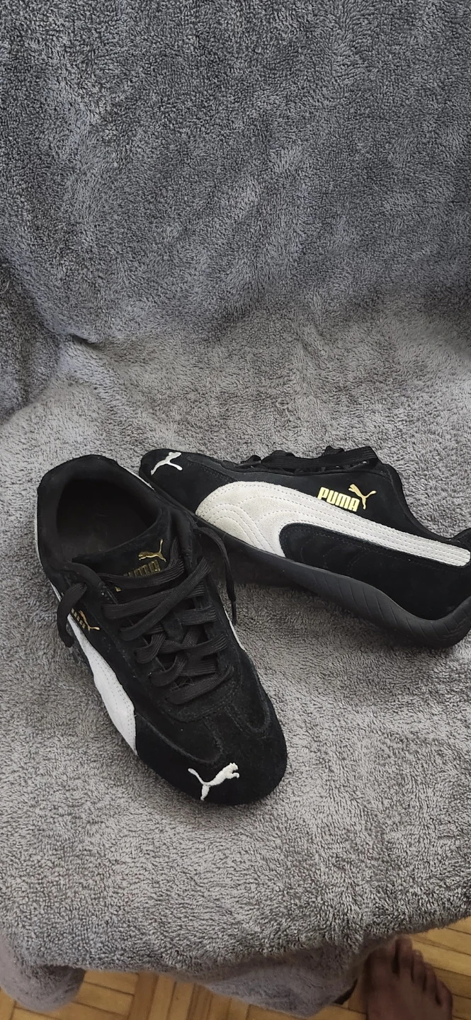 Puma Black and White Suede Shoes - kids Size 4 - photo 4