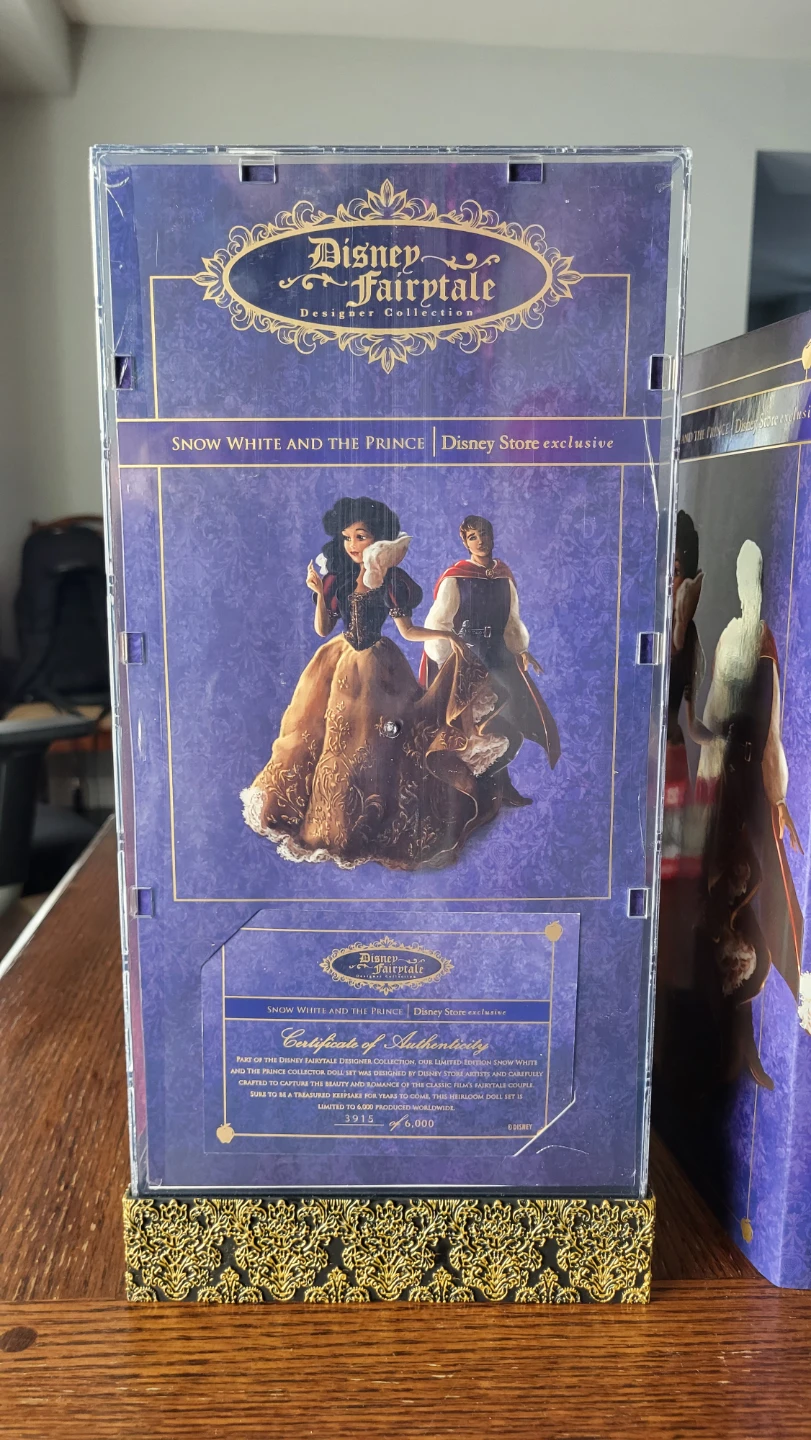 Disney Designer Collection Snow White and the Prince Dolls - photo 2