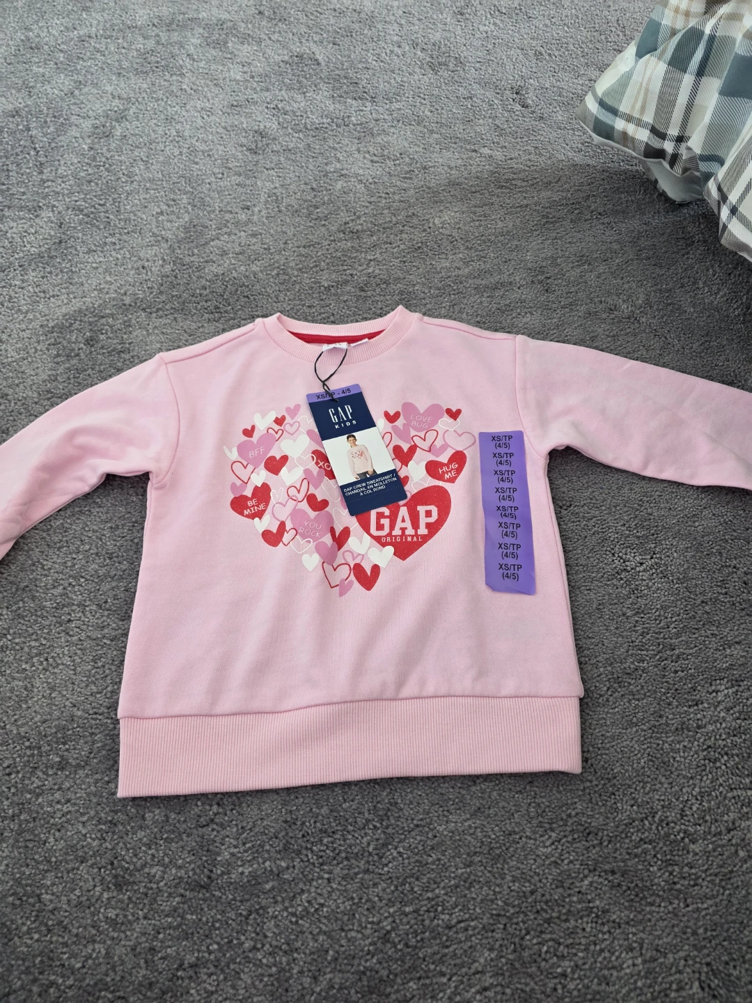 Gap Kids Pink Heart Graphic Sweatshirt Size XS/TP (4/5)