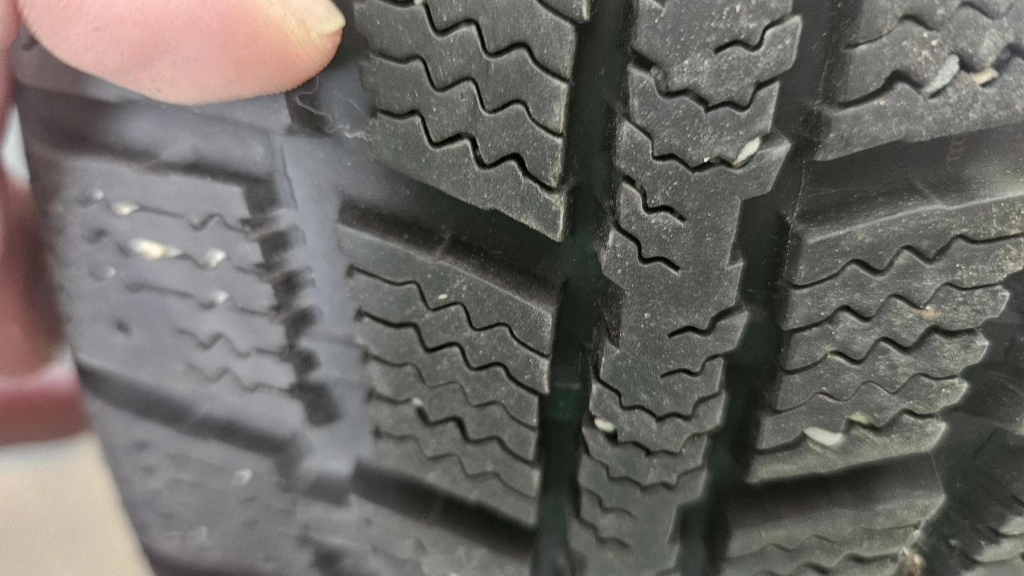 Kebek Tires 185/65R14 - photo 2