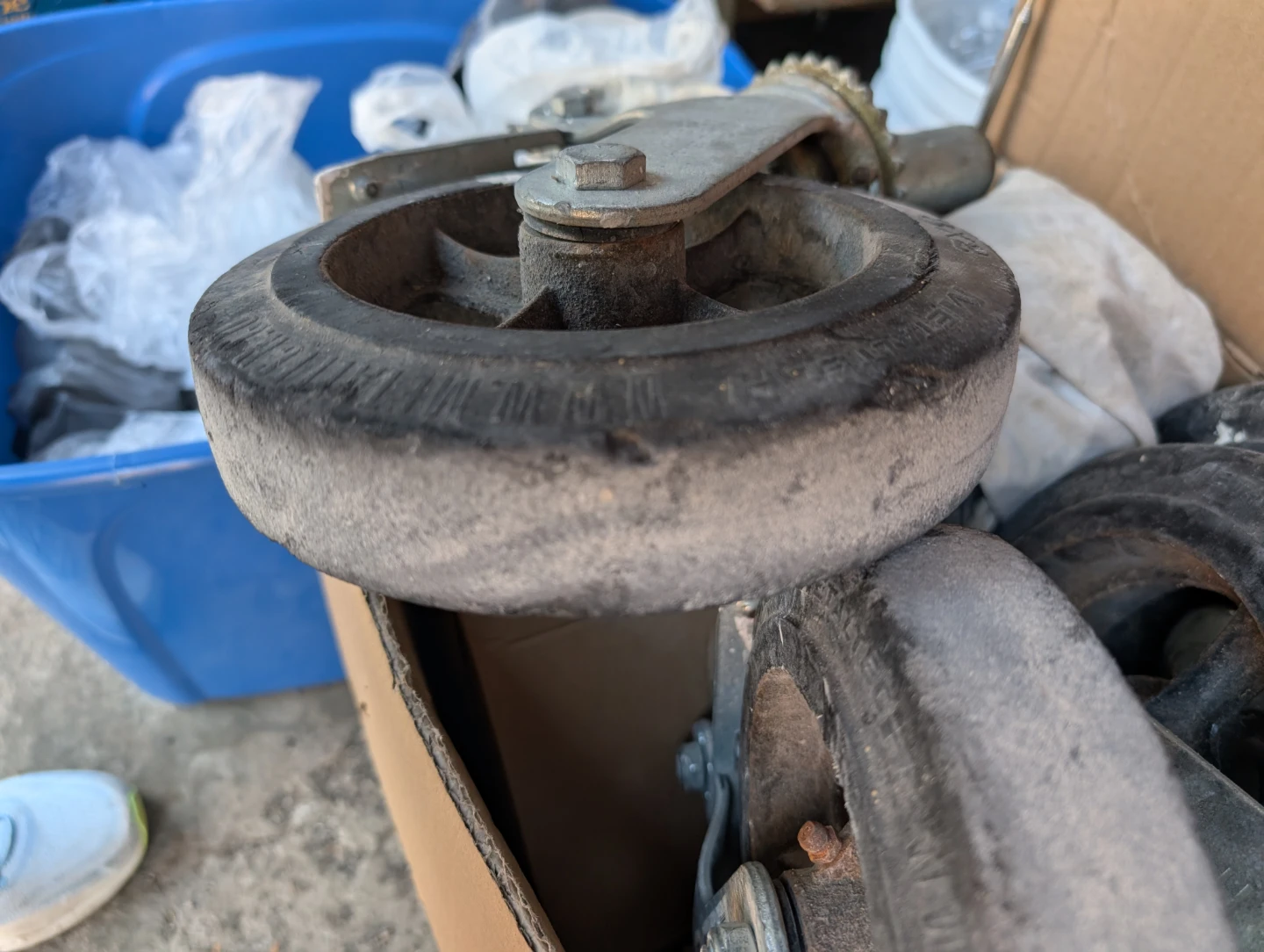 Metaltech Casters with Brakes (Set of 4) - photo 2